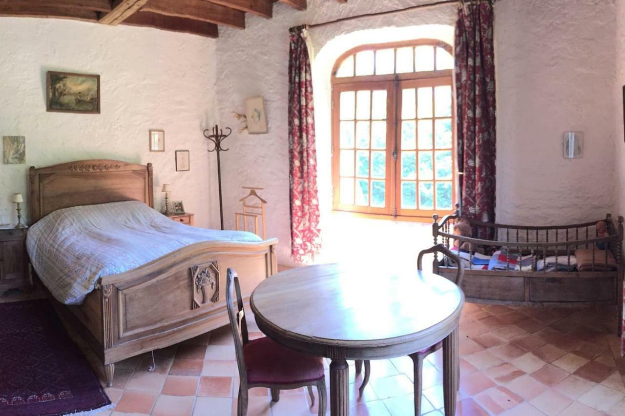Touvent Maison Au Milieu Des Bois Savignac-de-Miremont 外观 照片